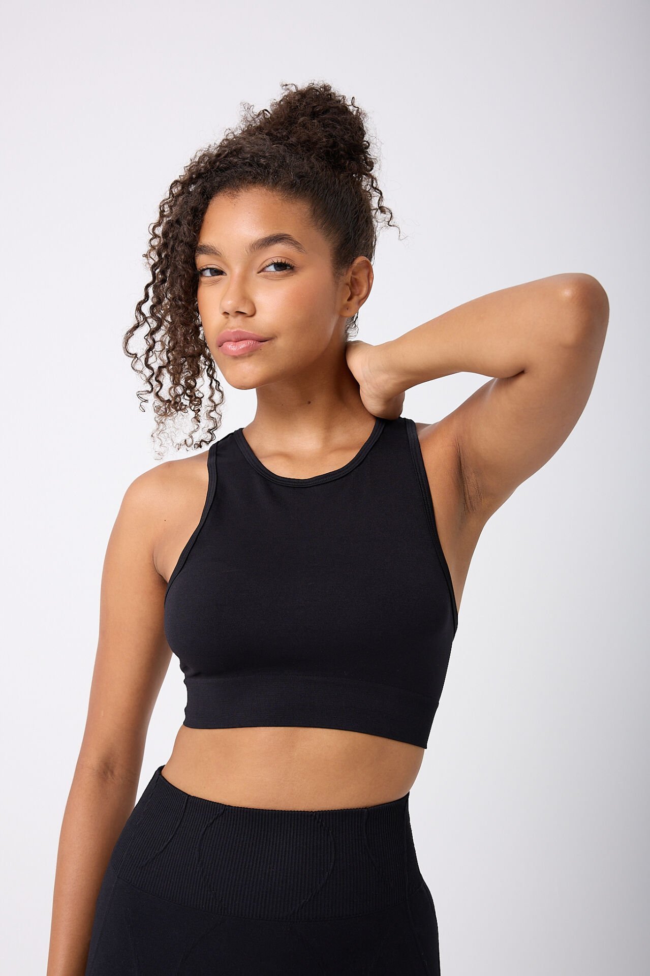 Sırtı Çapraz İpli Crop Top Seamless