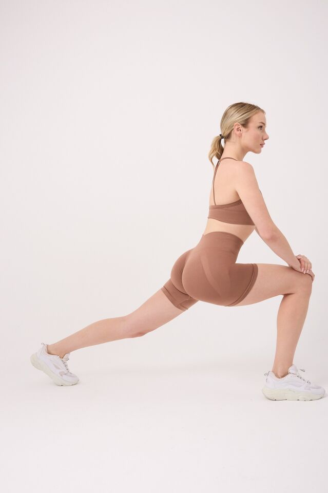 Kadın Yüksek Bel Toparlayıcı Arkası Toplamalı Dikişsiz Biker Şort Tayt