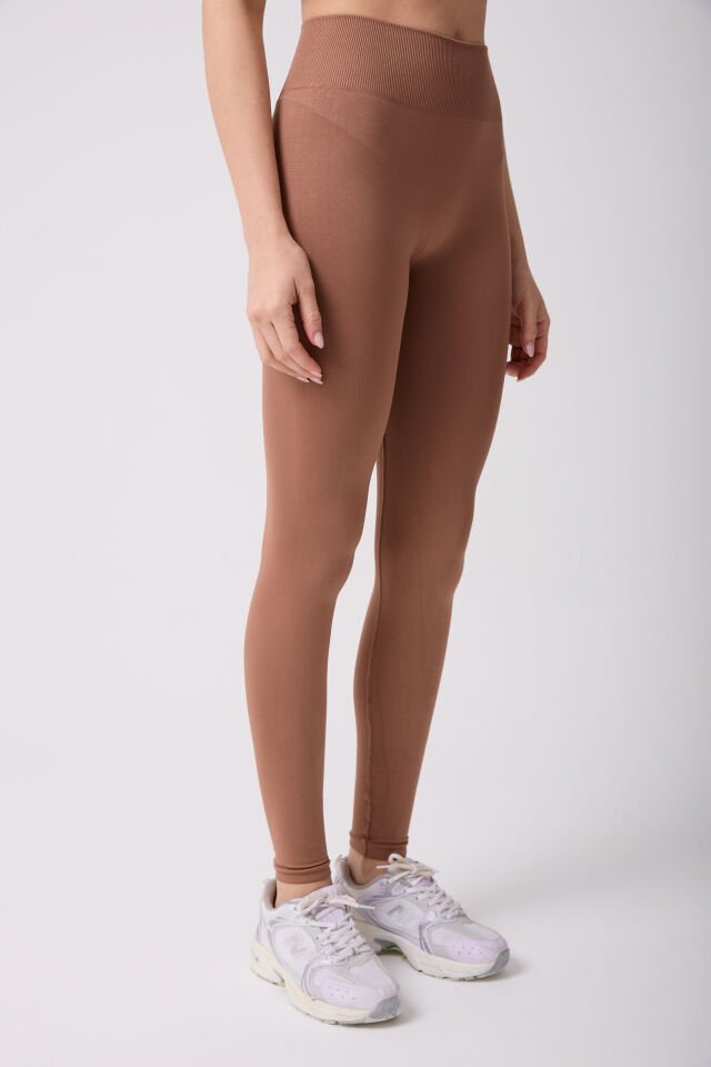 Aura Arkası Toplamalı Toparlayıcı Etkili Yüksek Bel Seamless Tayt