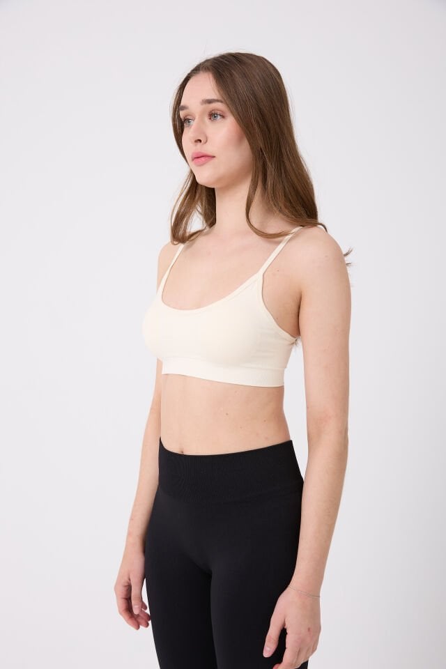 İrin Model İnce Askılı Pedli Toparlayıcı Spor Büstiyer