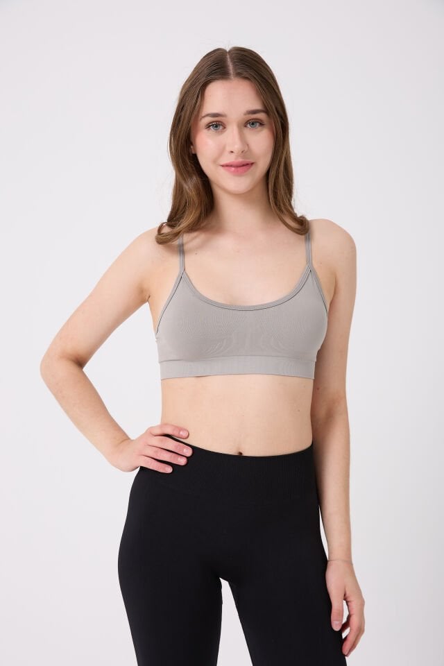 İrin Model İnce Askılı Pedli Toparlayıcı Spor Büstiyer