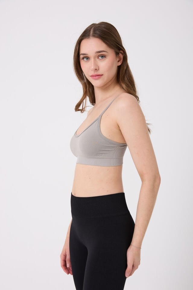 İrin Model İnce Askılı Pedli Toparlayıcı Spor Büstiyer