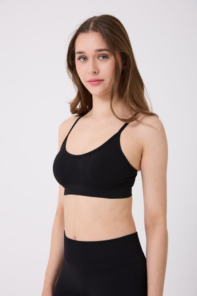 İrin Model İnce Askılı Pedli Toparlayıcı Spor Büstiyer