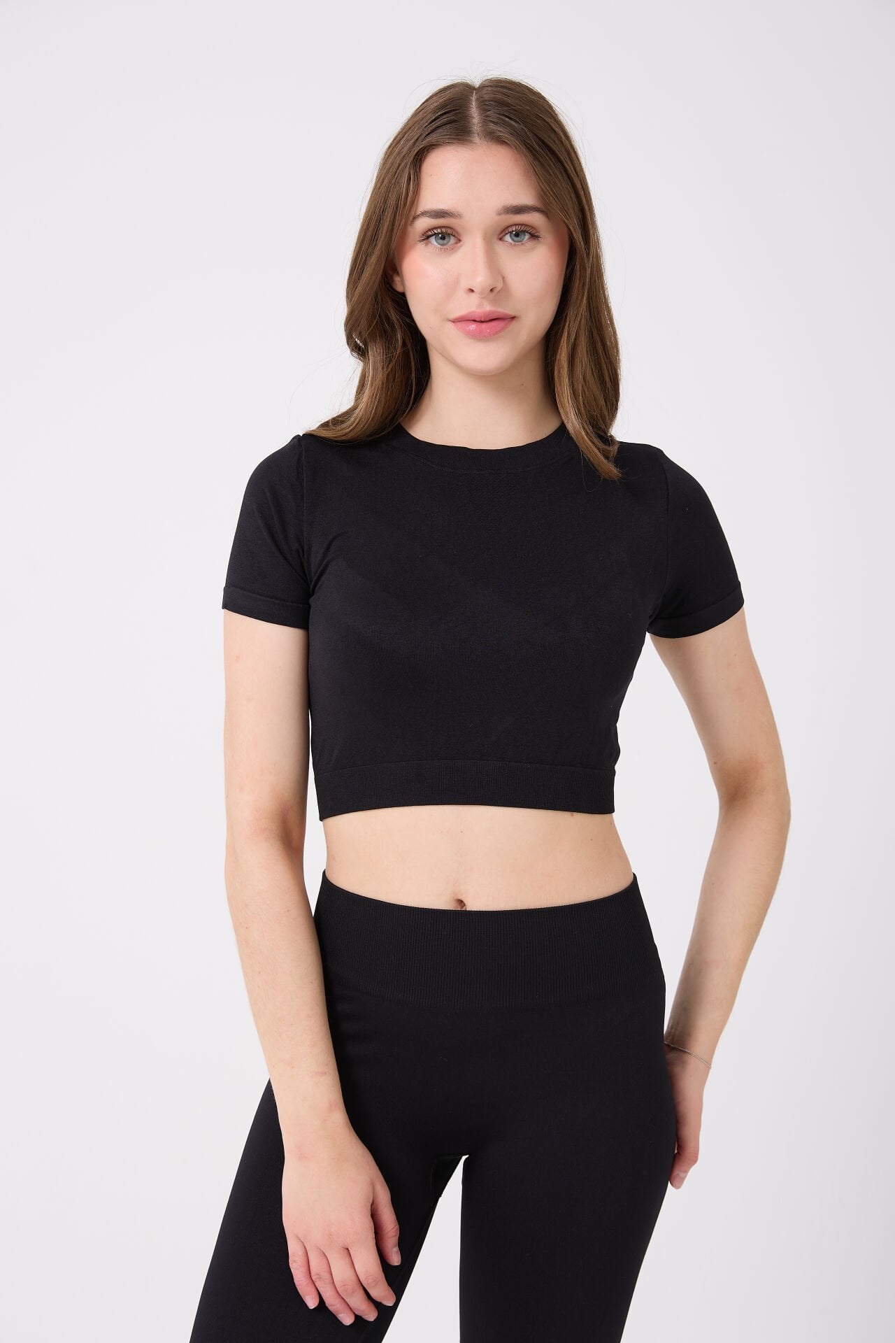 Kadın Kısa Kollu Esnek Basic Crop T-Shirt